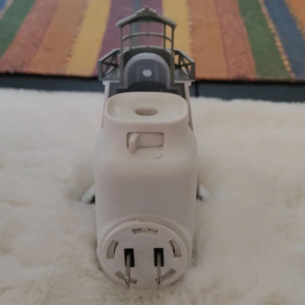 Yankee Candle Lighthouse Scentplug Holder - Picture 2 of 4